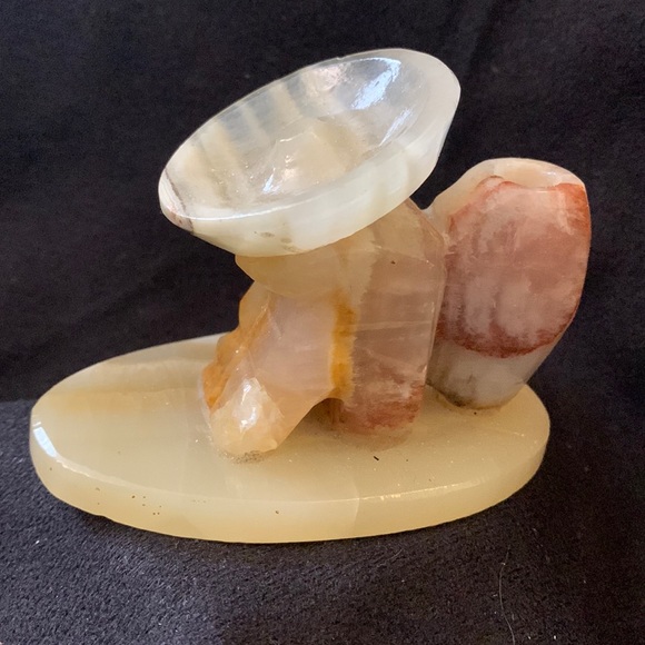 Vintage Carved Onyx Man in a Sombrero Toothpick Holder - Picture 2 of 6